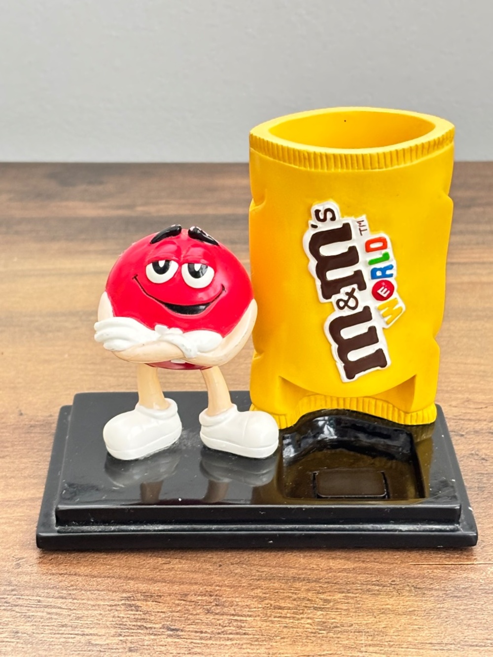 VINTAGE M&M's World Candy Red M&M Desktop Pencil Paper Clip Holder Organizer - Picture 10 of 12